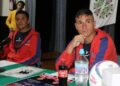 Jugadores del Atlético de San Luis firman autógrafos en la BECENE
