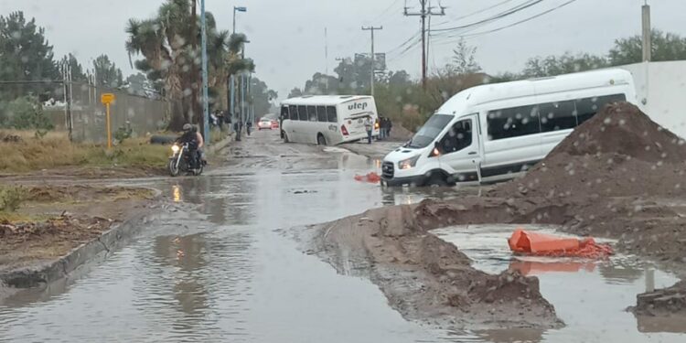 VIDEO: Lluvias generan encharcamientos