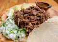 Barbacoa de hoyo, la delicia tradicional de Mexquitic de Carmona, SLP