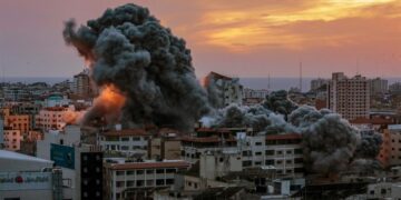 Líder de Hamás dice que tienen más de 100 rehenes de Israel