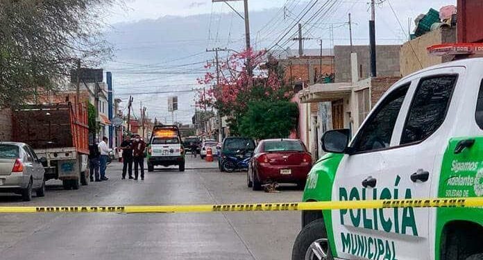 Matan a balazos a recolector de botellas y latas