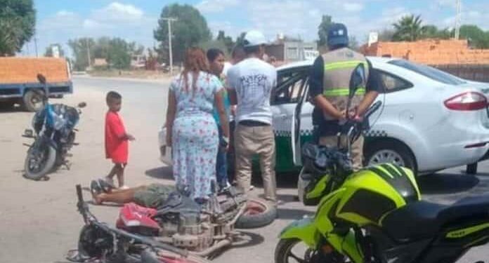 Motociclista resulta lesionado en fuerte accidente vehicular