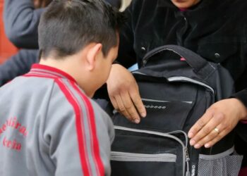 Con revisión a utiles escolares se busca prevenir venta de drogas en las escuelas: SEGE