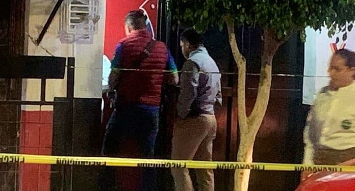 VIDEO: Riña en bar de la Satélite deja dos muertos y un herido