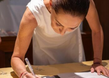 ¡y que se nos casa la doctora! Sheinbaum presume anillos de boda