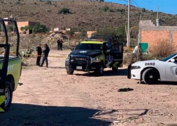 Asesinan a hombre y hieren a otro, en la colonia El Aguaje