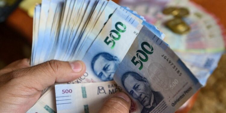 ¿Cuánto aumentará el salario mínimo en México en 2024?
