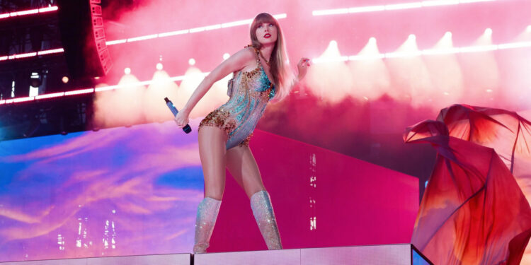 Taylor Swift se corona como la artista más escuchada en el mundo