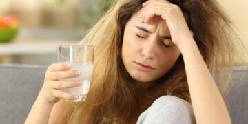Las 7 mejores curas para la resaca (respaldadas por la ciencia)