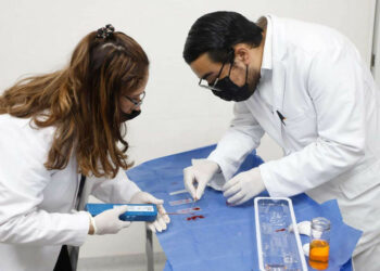 IMSS atiende a 111 mil pacientes con VIH en el país