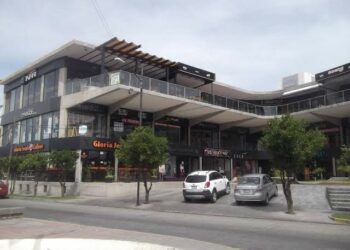 Dirección de Comercio Municipal notifica a plazas comerciales nueva operación de estacionamientos