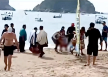 VIDEO| Mujer muere atacada por tiburón en Jalisco por salvar la vida de su hijo 