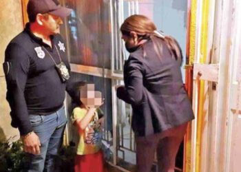 VIDEO| Rescatan a niños abandonados que intentaban revivir a su gato en Veracruz