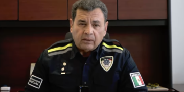 VIDEOS: Abren investigación por pelea entre civiles y un policía vial en Av. Carranza