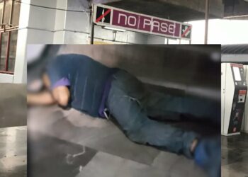 Hallan hombre muerto en escaleras del Metro Pantitlán