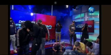 VIDEO: Terror en Ecuador: Aliados del Cártel de Sinaloa toman canal de TV en plena transmisión