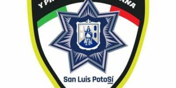 En ejercicio de sus funciones, tres elementos municipales sufren percance a bordo de una patrulla