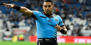 Víctor Cáceres será el árbitro del Atlético vs Tigres