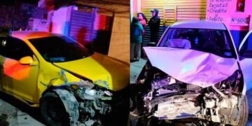Chocan dos autos en Misión del Palmar