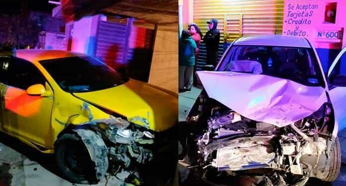 Chocan dos autos en Misión del Palmar