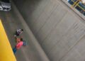 Hombre se lanza en puente de Av. Muñoz