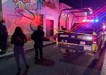 Motociclista muere al chocar contra inmueble