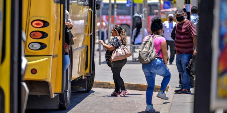 VIDEO: SCT analiza reestructuración de rutas del transporte urbano