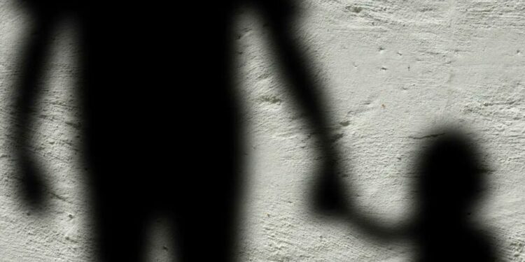 Profesor en Colombia abusó de 19 niñas alumnas