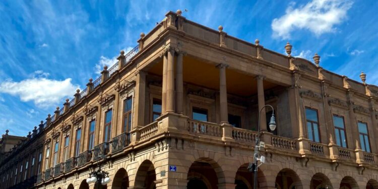 Lunes parcialmente nublado la capital potosina