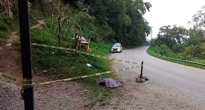 Hallan encobijado el cuerpo de un joven tras “levantón”