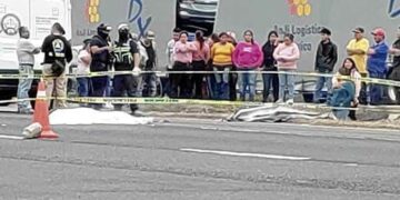 Mueren dos mujeres al ser atropelladas por un tráiler en la `57