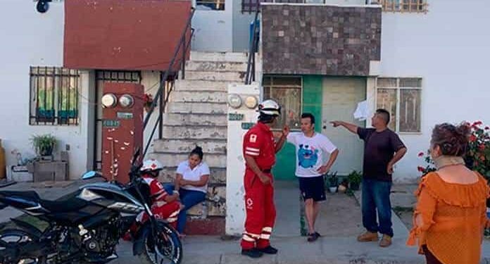Mujer lesionada en flamazo en una casa