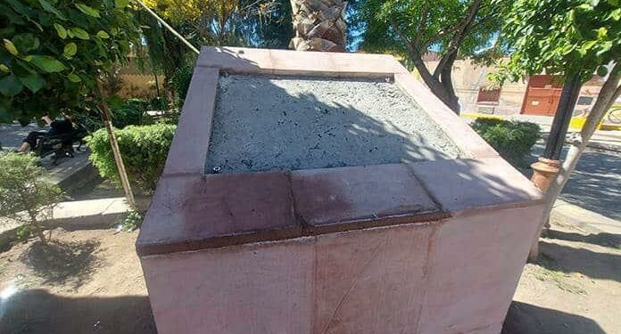 A unos días de la inauguración del Barrio El Saucito, intentaron robarse la placa
