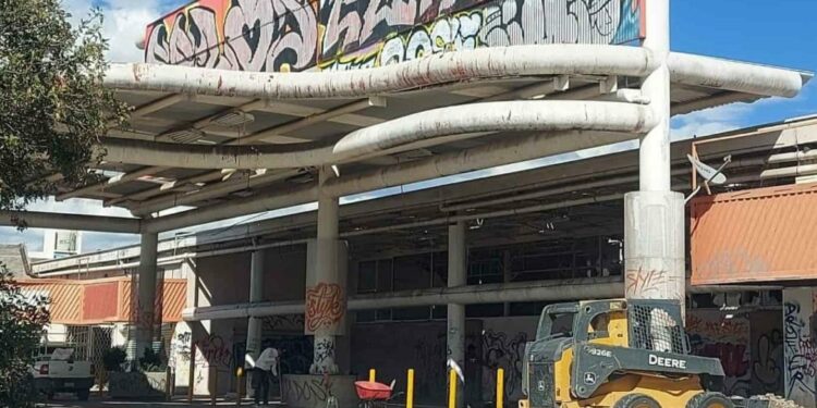 Anuncian rehabilitación de plaza “Las Huastecas”