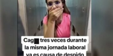 ¿Te pueden despedir del trabajo por ir más de 3 veces al baño? TikTok causa revuelo