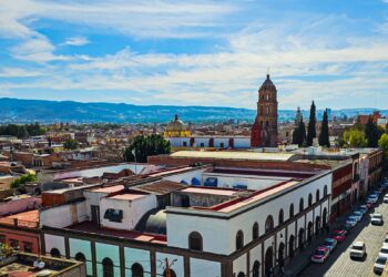 Lunes parcialmente nublado con probabilidad de tormentas aisladas en SLP