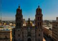 Domingo ventoso y parcialmente nublado en SLP