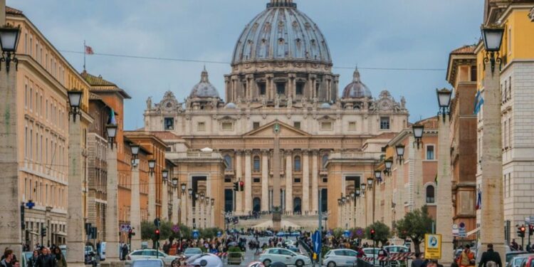 El Vaticano expulsa a 18 religiosos belgas culpables de abusos sexuales