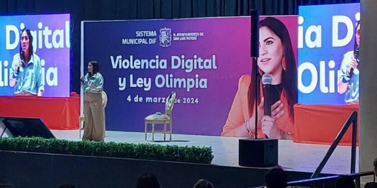 VIDEO: “Sólo las mujeres vamos a salvar a otras mujeres”: Olimpia Coral
