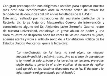 Universitarios protestan por el retiro de tendederos de denuncia del #8M