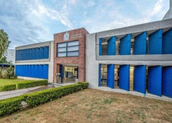 Caída de estructura en la Facultad de Estomatología deja 9 personas lesionadas