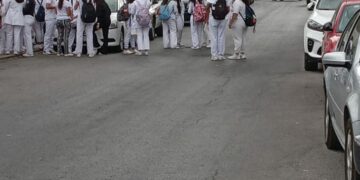 Acuerdan seguimiento, UASLP y afectados de Estomatología, tras caída de andamios