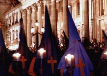 ¿Por qué Semana Santa no está establecida como descanso obligatorio en la ley?
