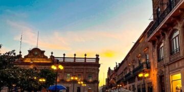 Jueves parcialmente nublado en la capital potosina