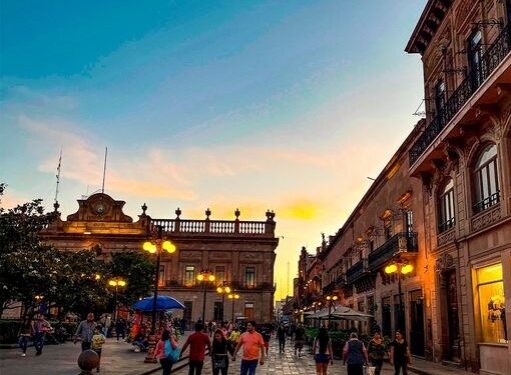 Jueves parcialmente nublado en la capital potosina