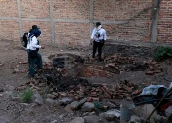 Hallan finca con hornos crematorios, fosas y restos humanos en Jalisco