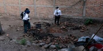 Hallan finca con hornos crematorios, fosas y restos humanos en Jalisco
