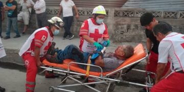 Atacan a hombre a machetazos en una cantina en Ciudad Valles