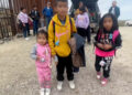 VIDEO: Llegaron a Nueva York hermanitos migrantes de Puebla abandonados por coyote
