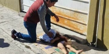 VIDEO: Cae niña de un primer piso en la 21 de Marzo